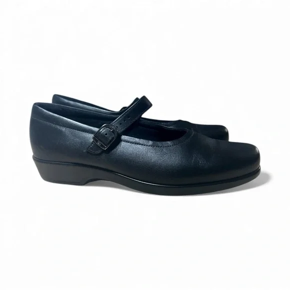 SAS Women's Black Mary Jane Flats - Picture 3 of 7